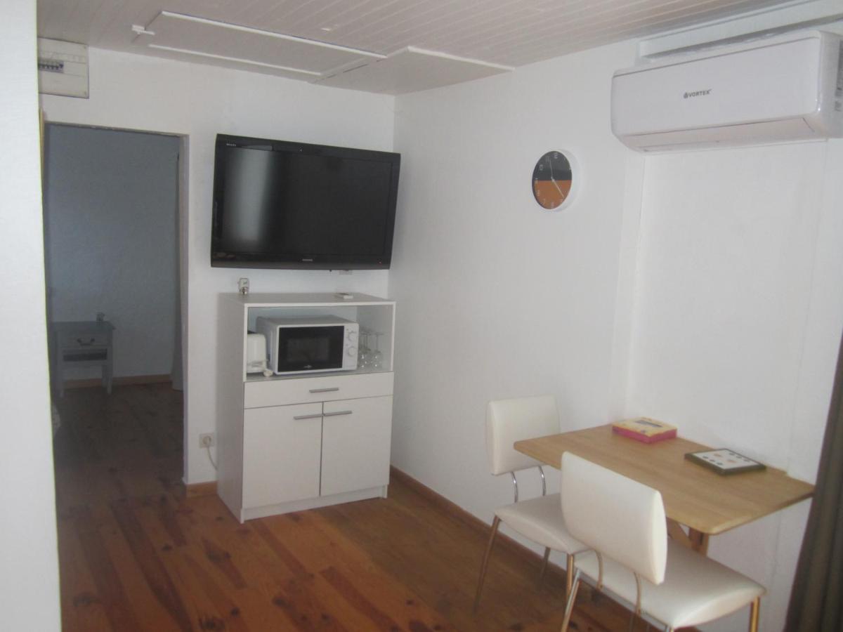 Апартаменти Studio Avec Piscine Sur 3000 Metres De Terrain Marcorignan Екстер'єр фото